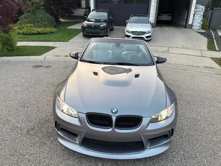 BMW M3 2010 photo 3