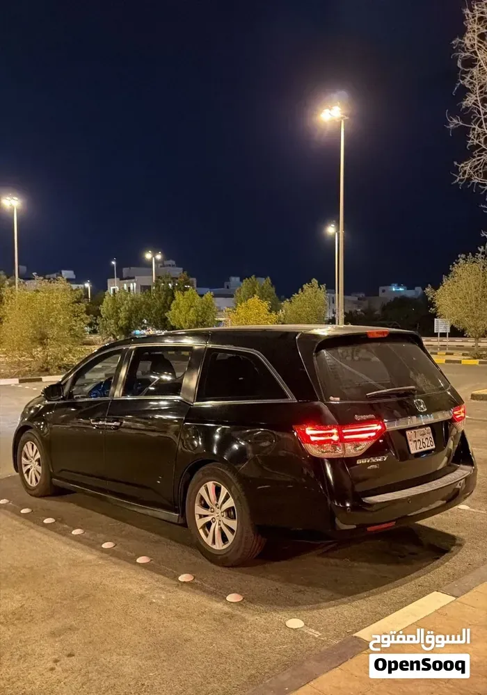 Honda Odyssey 2014 photo 3
