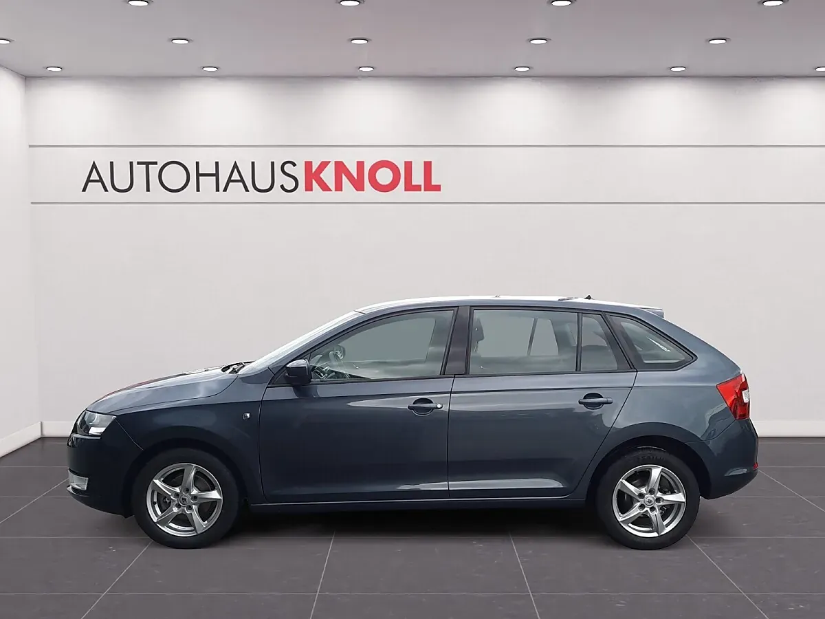 Skoda Rapid 2015 photo 2