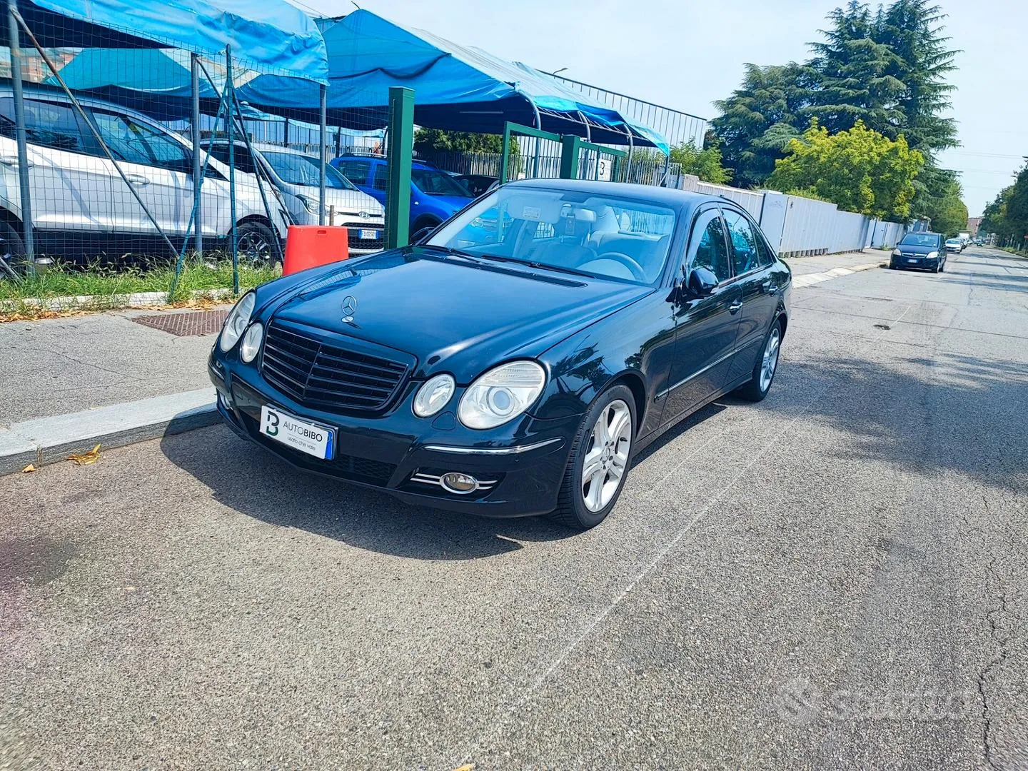 Mercedes-Benz E-Class 2007 photo 2