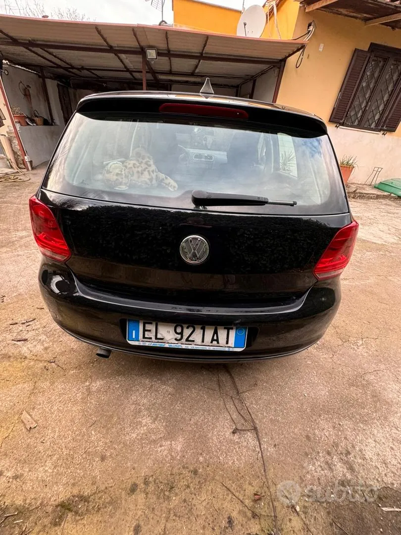 Volkswagen Polo 2012 photo 2