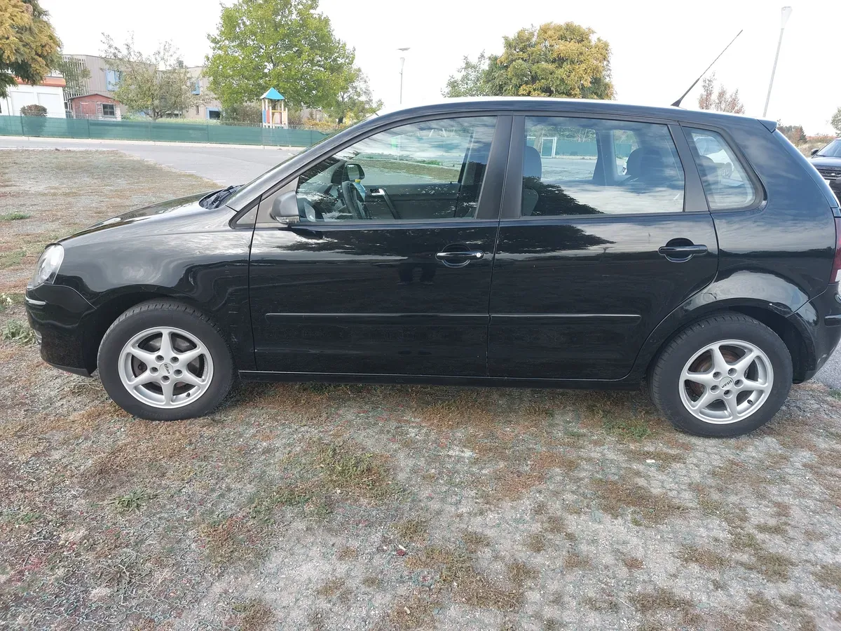 Volkswagen Polo 2006 photo 2