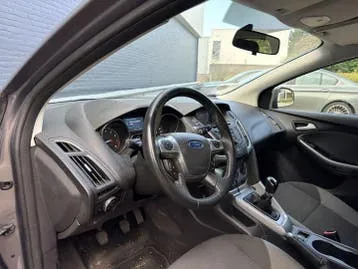 Ford Focus 2012 photo 3