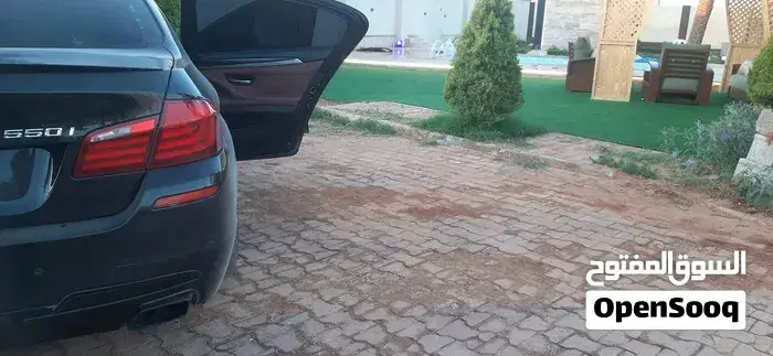 BMW 5 Series 2013 photo 2