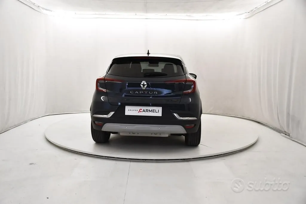 Renault Captur 2023 photo 4