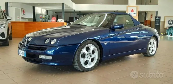 Alfa Romeo Spider 2003 photo 5