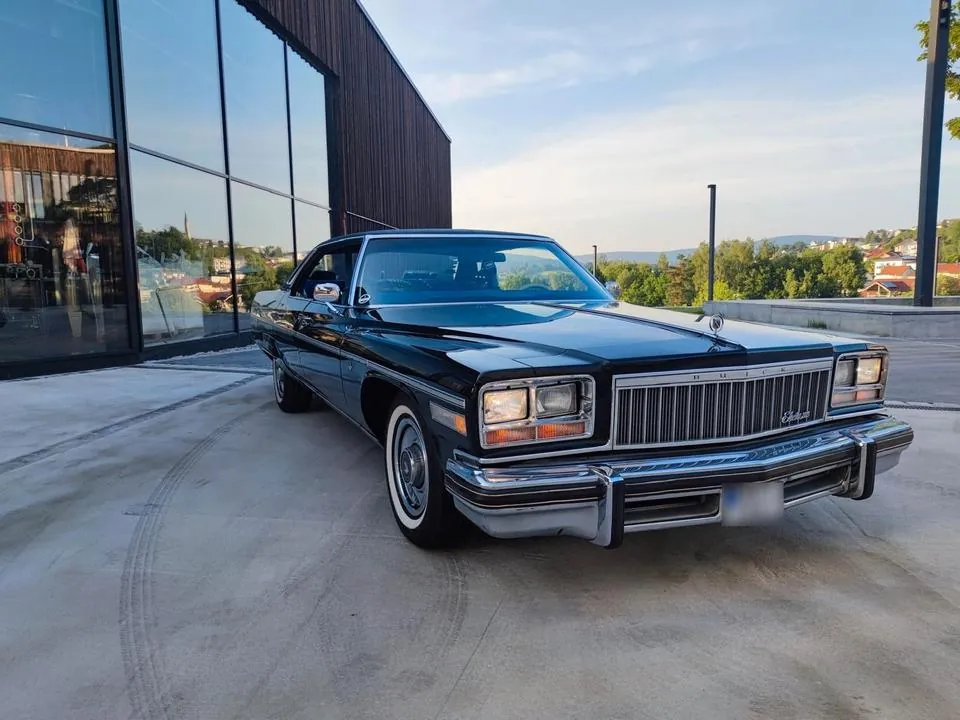 Buick Electra 225
