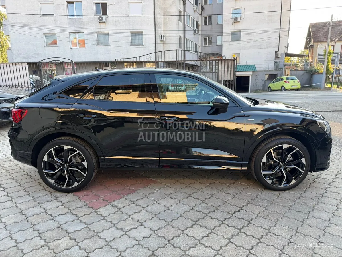 Audi Q3 2021 photo 5