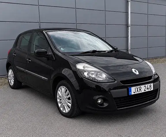 Renault Clio 2010 photo 2