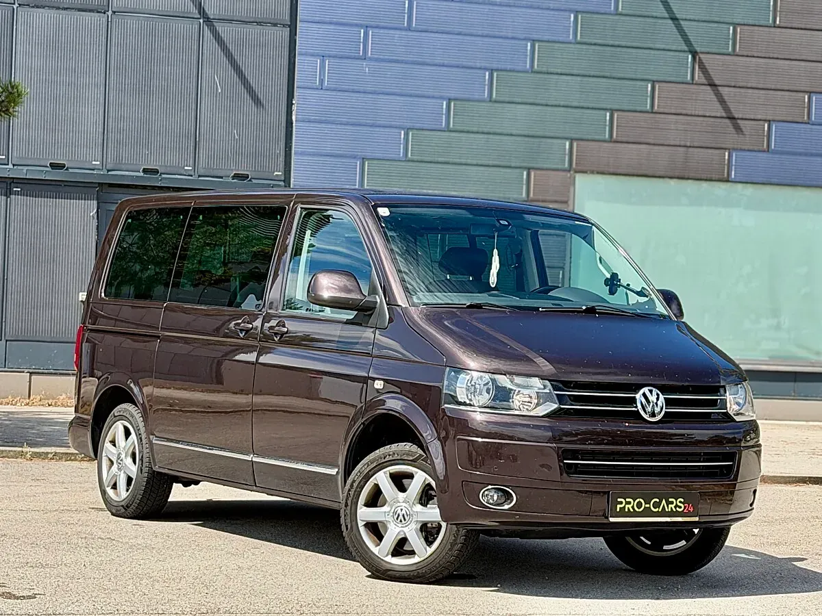 Volkswagen Multivan 2010 photo 3