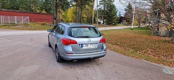 Opel Astra 2011 photo 5
