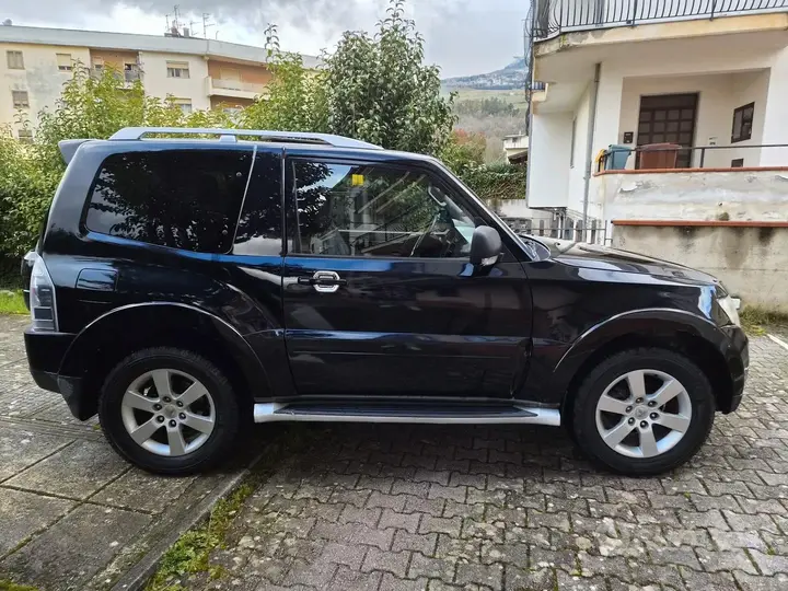 Mitsubishi Pajero 2007 photo 3