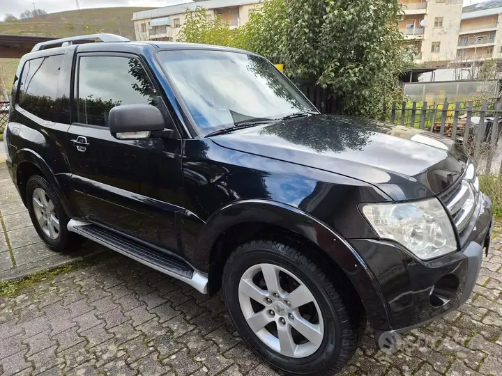 Mitsubishi Pajero 2007 photo 2