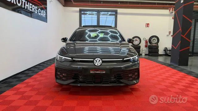 Volkswagen Golf Gti 2025 photo 2