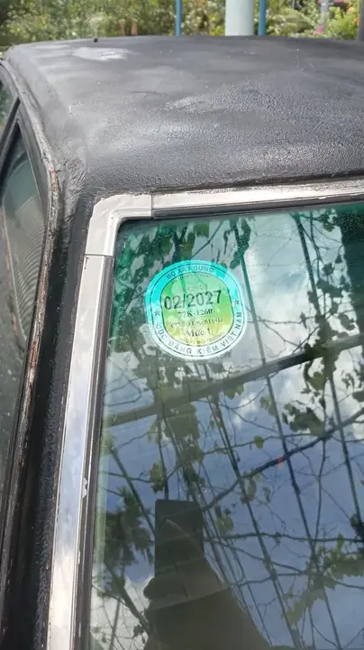 Toyota Corona 1981 photo 2