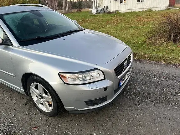 Volvo V50 2010 photo 5
