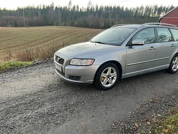 Volvo V50 2010 photo 4