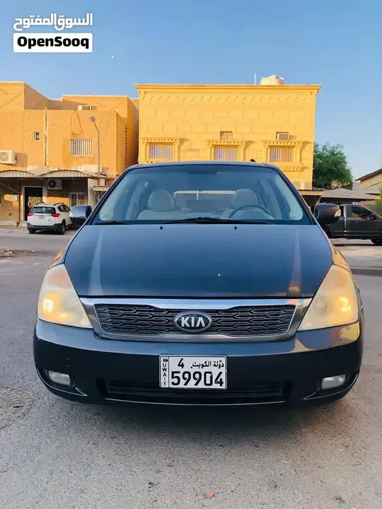 Kia Carnival 2015 photo 3