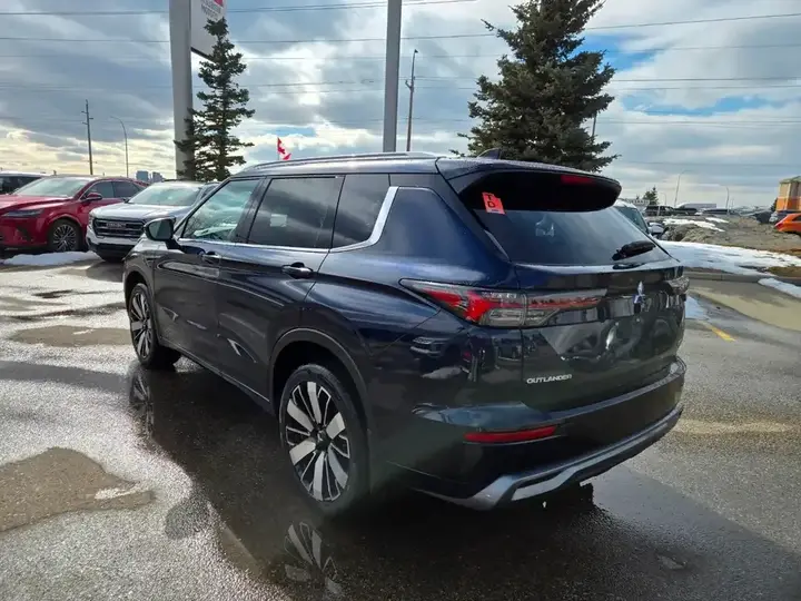Mitsubishi Outlander 2026 photo 5