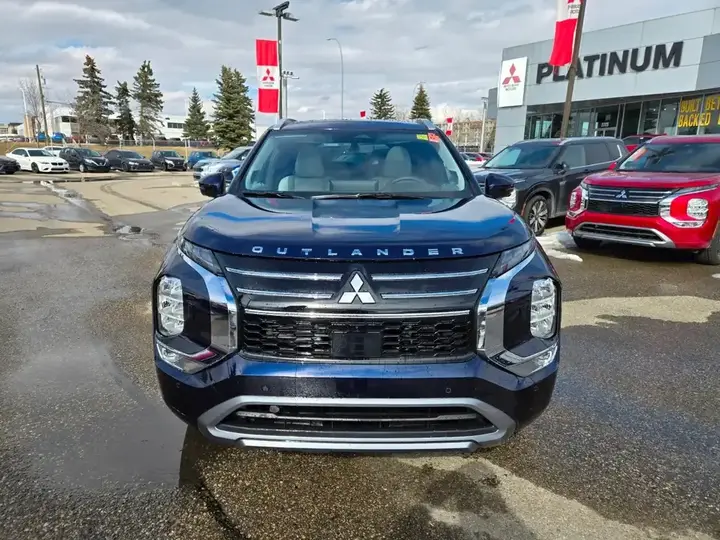 Mitsubishi Outlander 2026 photo 2