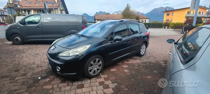 Peugeot 207 2007 photo 2