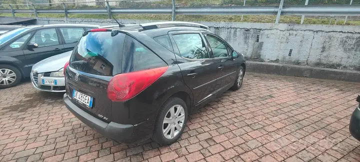 Peugeot 207 2007 photo 4