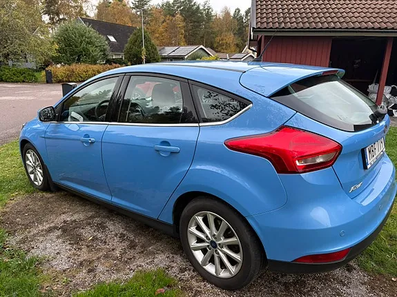 Ford Focus 2016 photo 2
