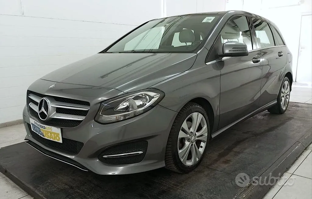 Mercedes-Benz B220