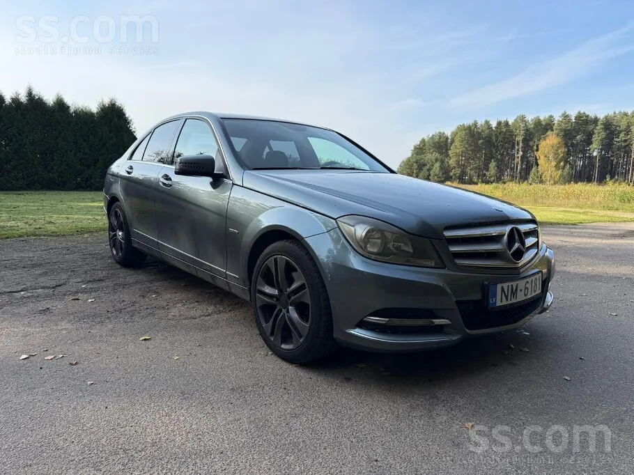 Mercedes-Benz C180