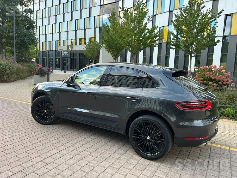 Porsche Macan 2016 photo 2
