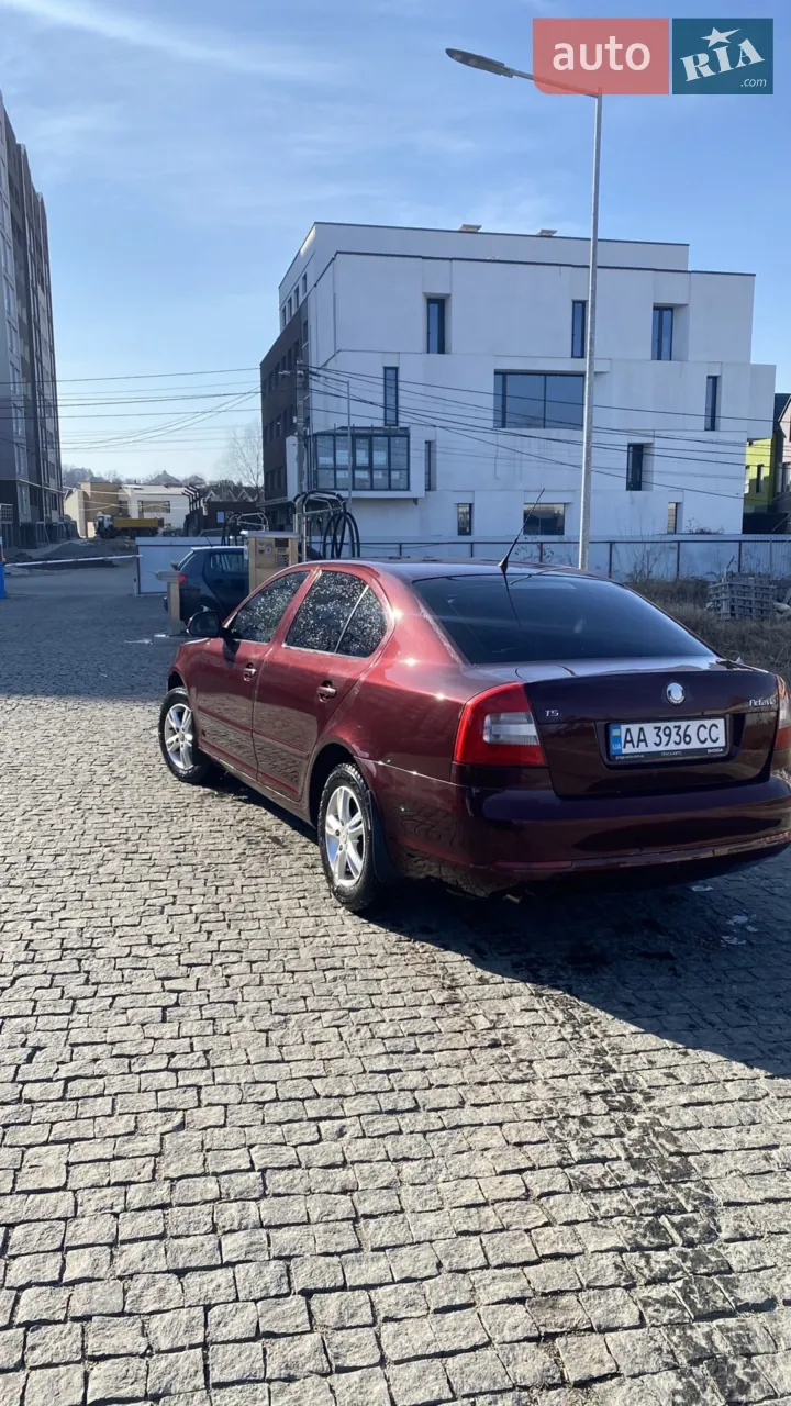 Skoda Octavia 2010 photo 3