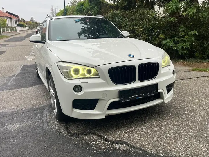 BMW X1 2012 photo 3