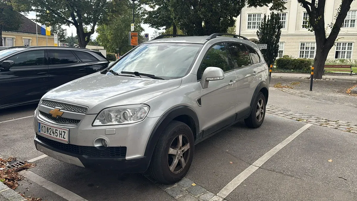 Chevrolet Captiva 2008 photo 2