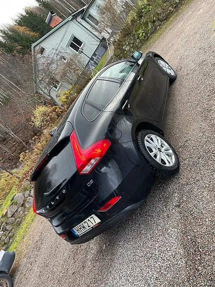 Volvo V40 2014 photo 3