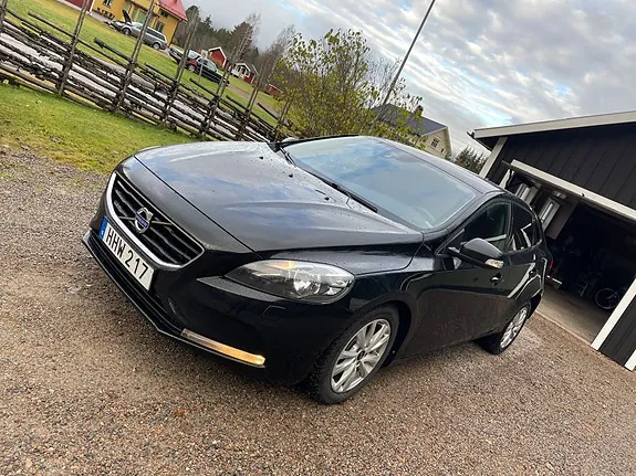Volvo V40 2014 photo 2