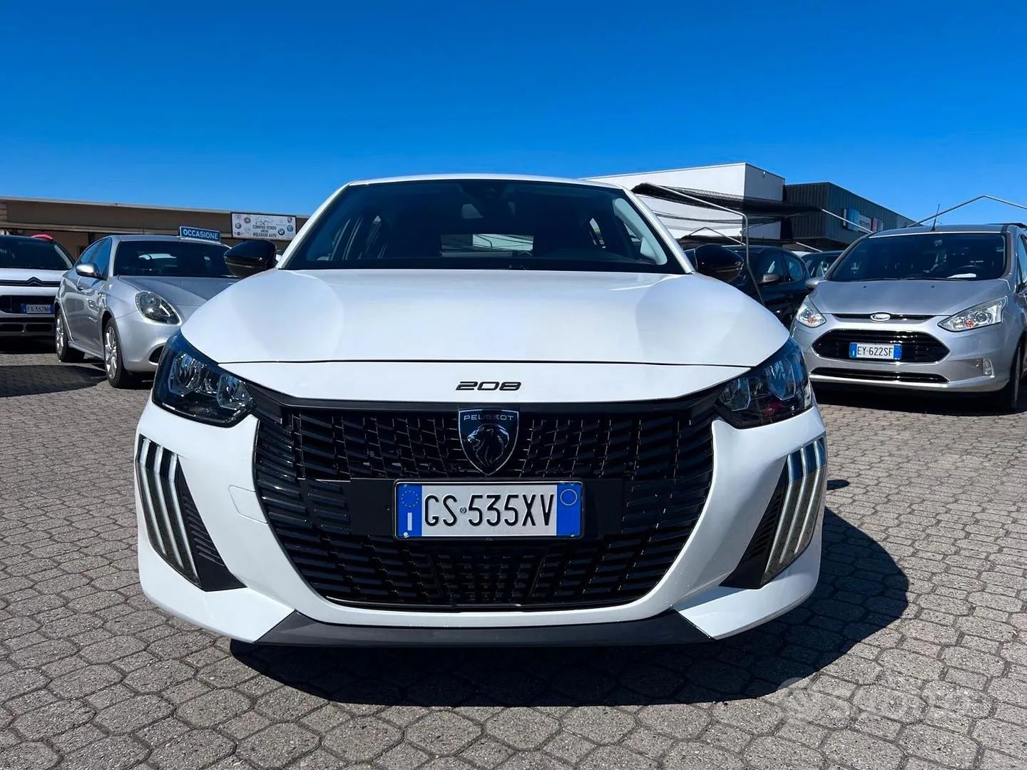 Peugeot 208 2023 photo 2
