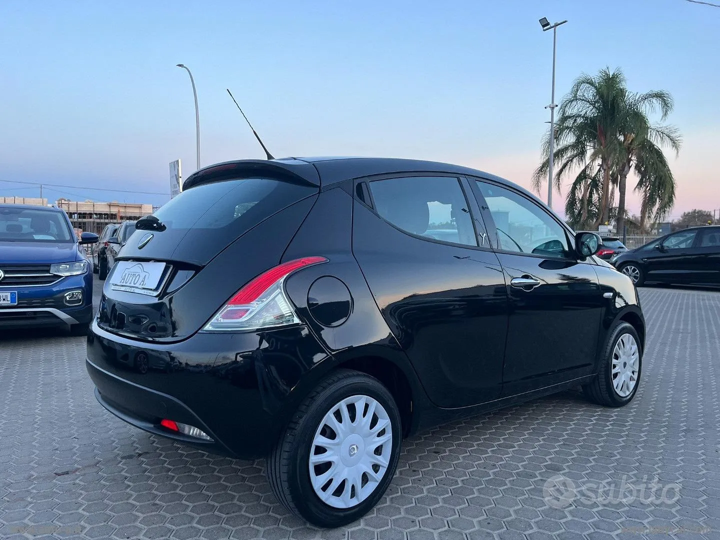 Lancia Ypsilon 2014 photo 4