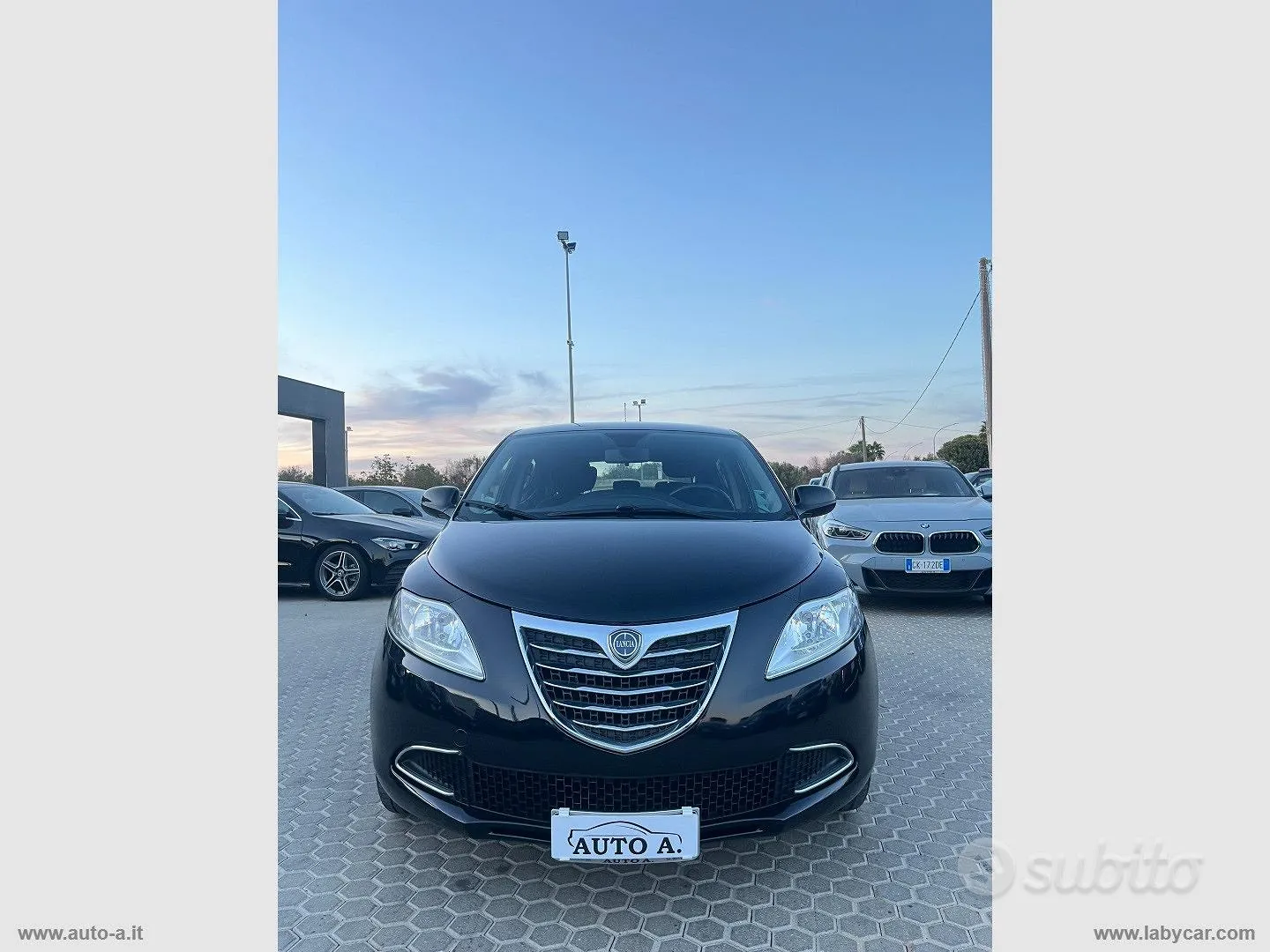 Lancia Ypsilon 2014 photo 2