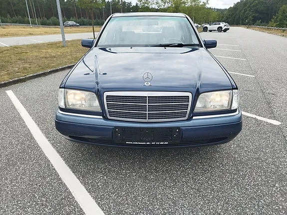 Mercedes-Benz C280 1994 photo 4