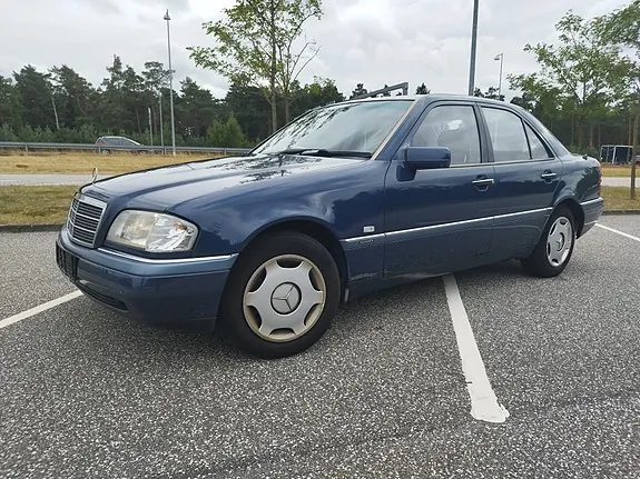 Mercedes-Benz C280 1994 photo 2