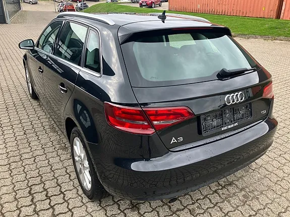 Audi A3 2014 photo 3