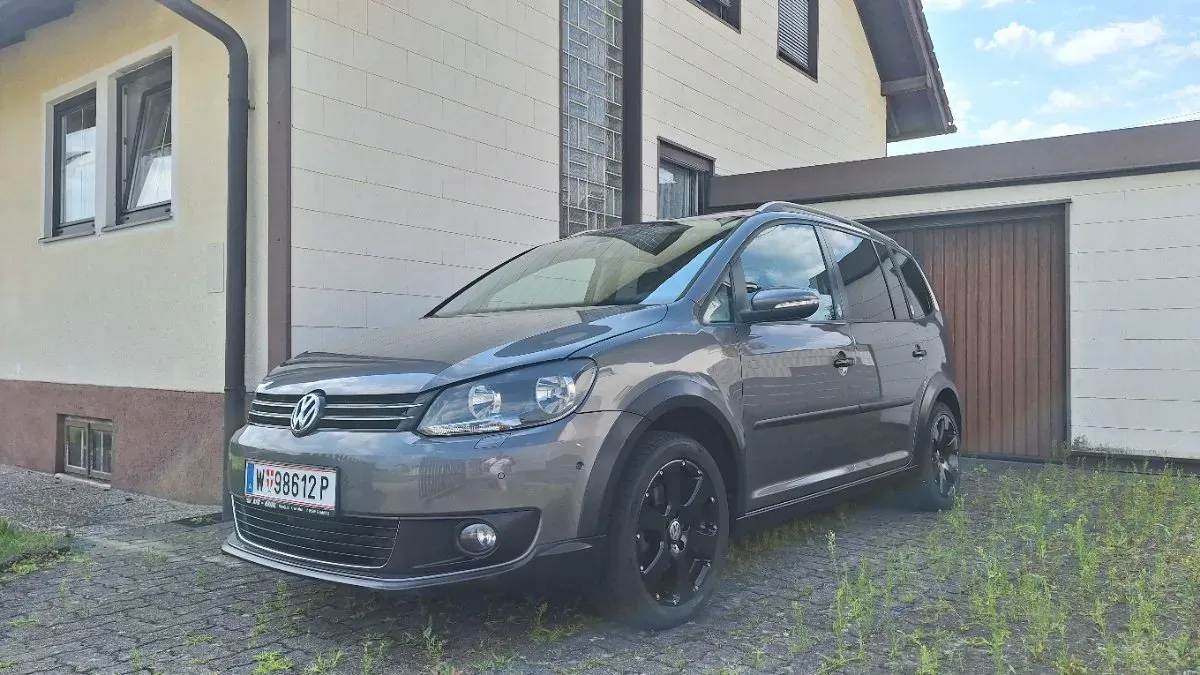 Volkswagen Touran Cross