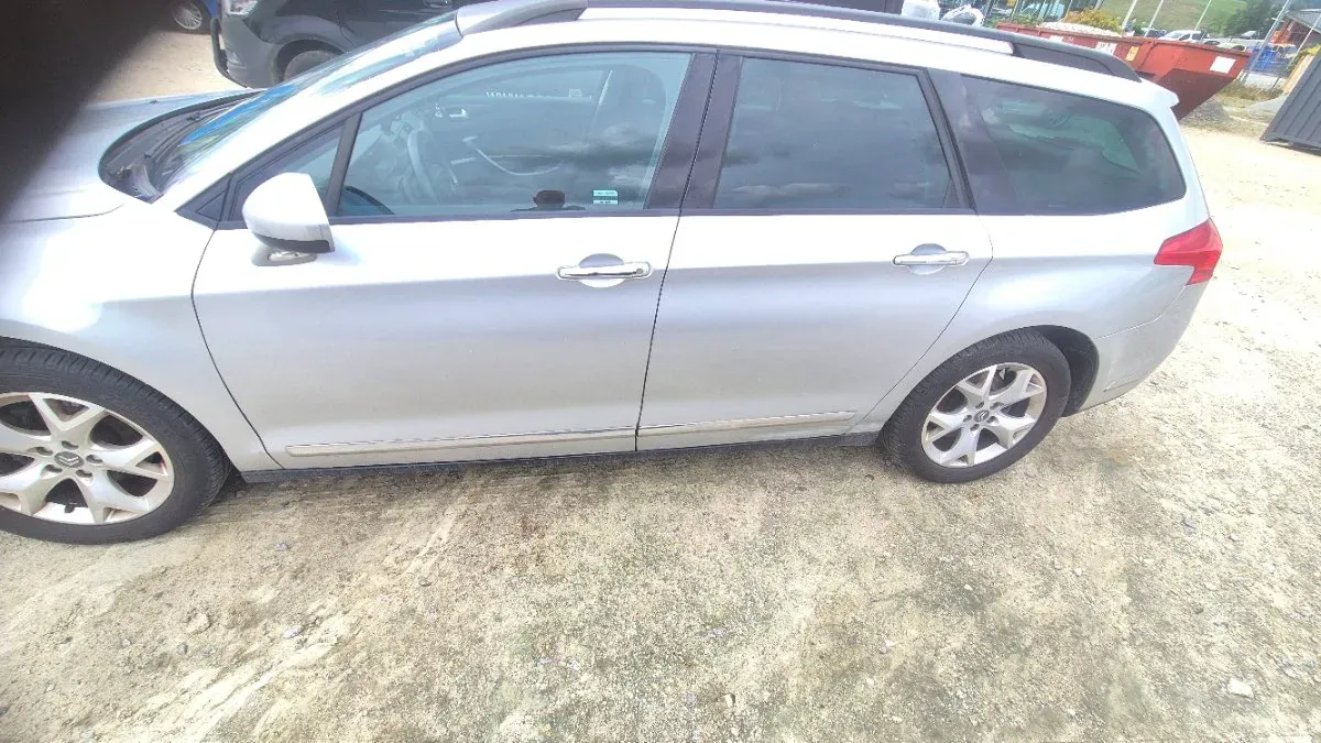 Citroen C5 2010 photo 3