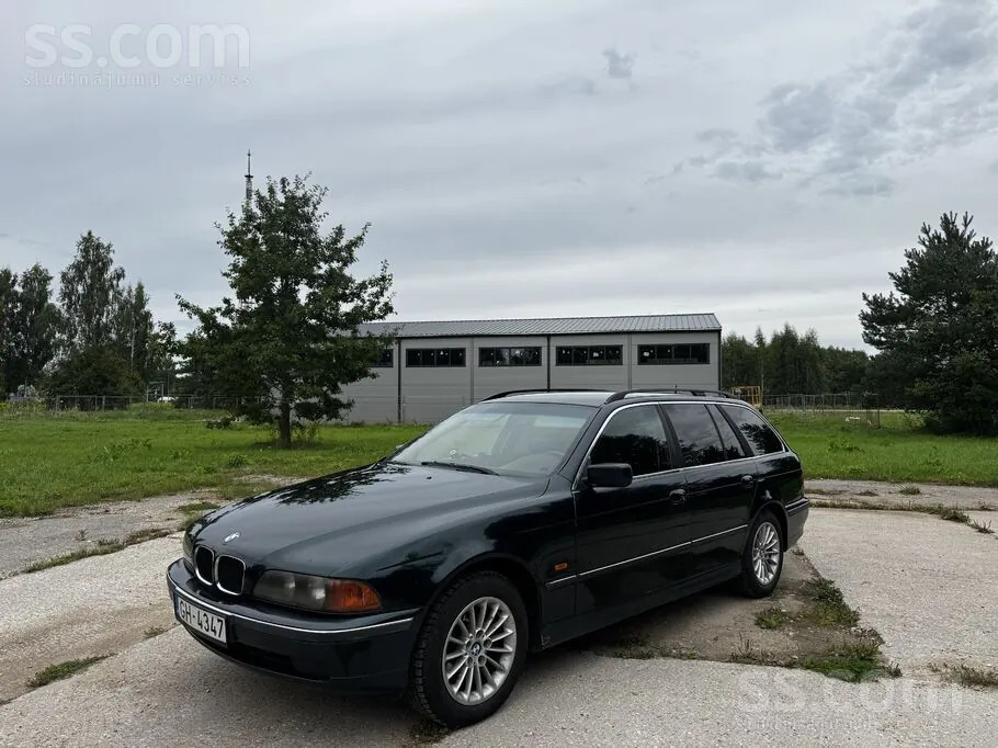 BMW 525
