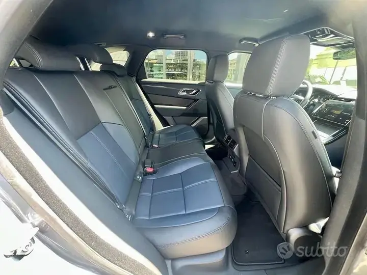 Land Rover Velar 2024 photo 5