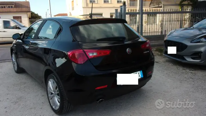 Alfa Romeo Giulietta 2017 photo 4