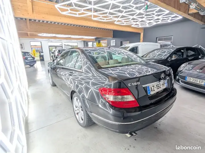 Mercedes-Benz C-Class 2010 photo 4