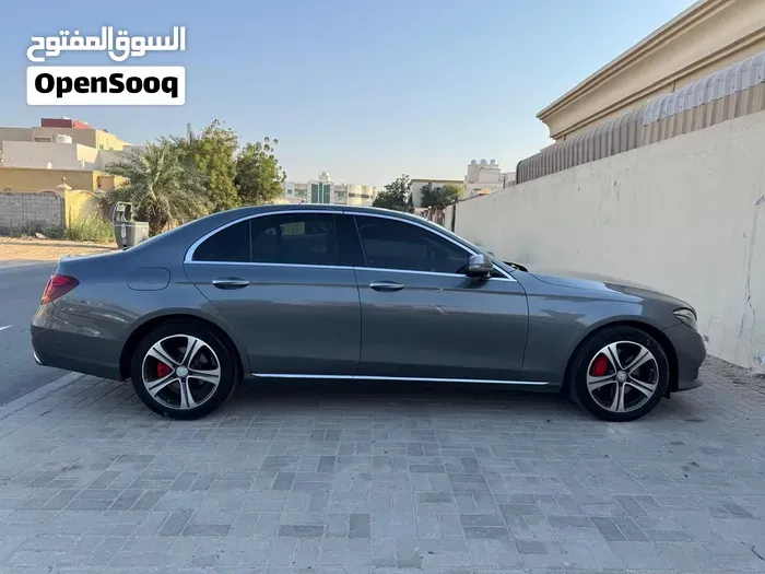 Mercedes-Benz E 300 2017 photo 3