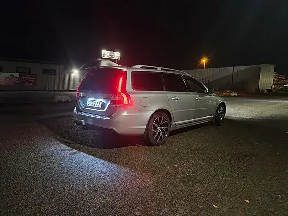 Volvo V70 2016 photo 3