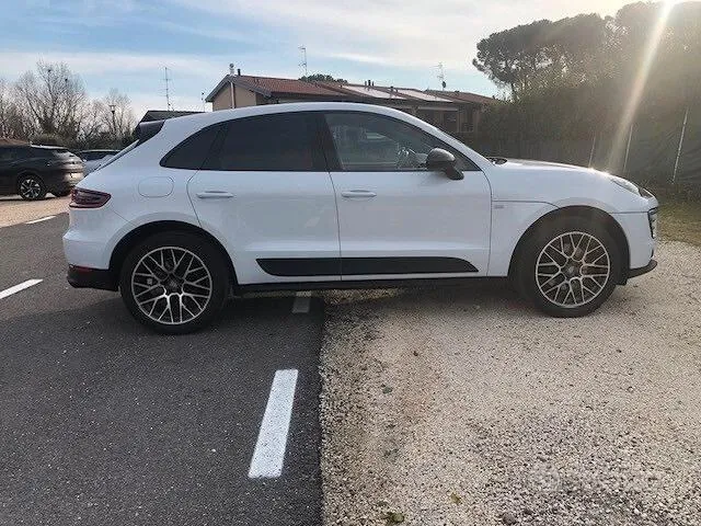 Porsche Macan 2018 photo 2